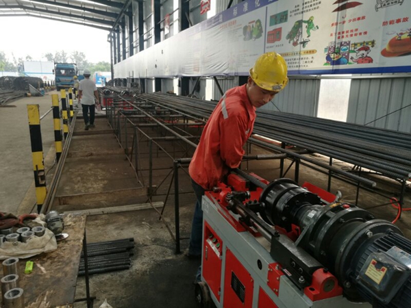 ?？谑兄攸c(diǎn)工程：疏港高速項(xiàng)目